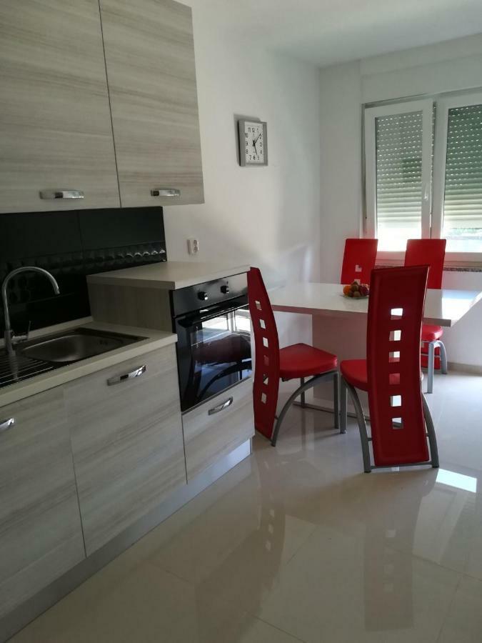 Apartman Tonika 普拉 外观 照片