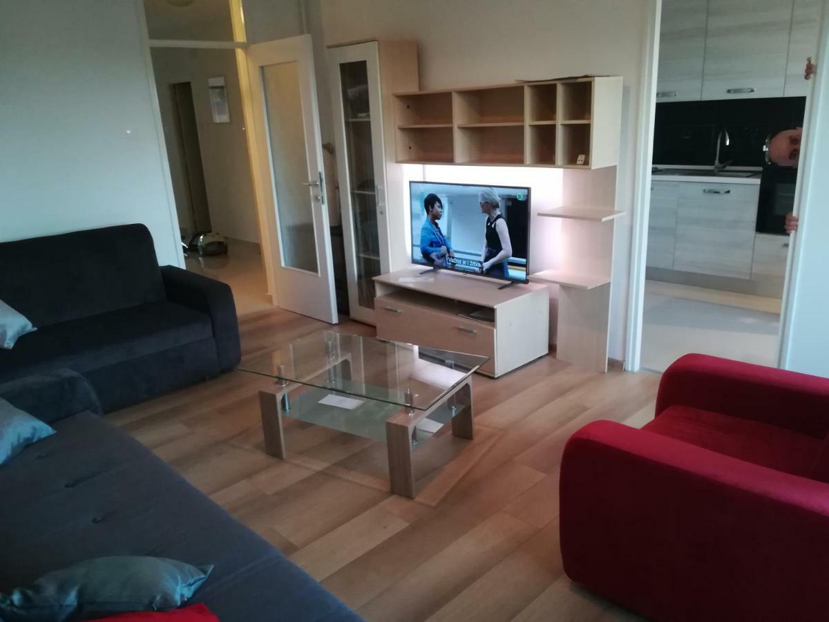 Apartman Tonika 普拉 外观 照片